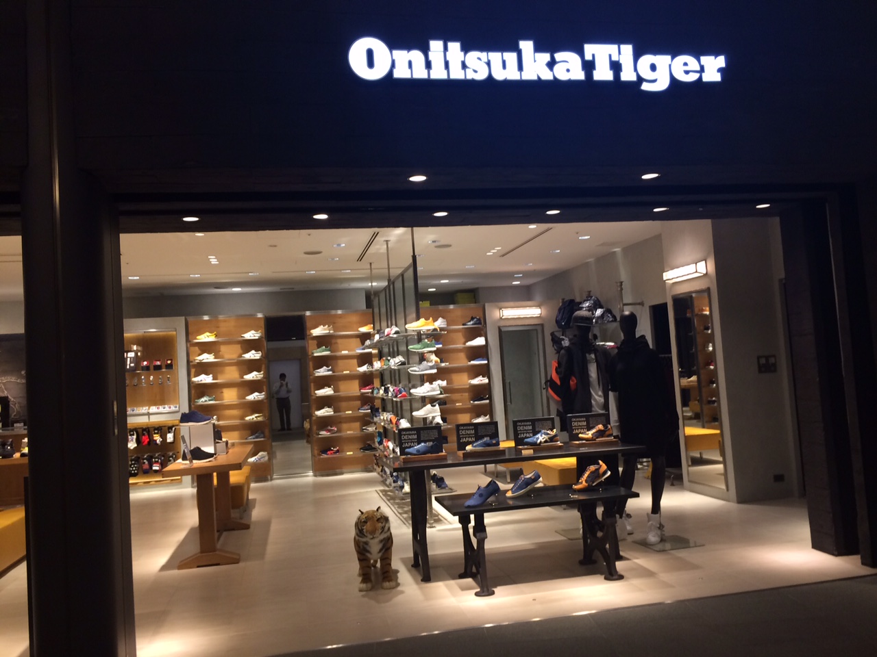asics tiger shop